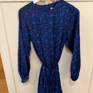 NWT Willa Story Long Sleeve Dress